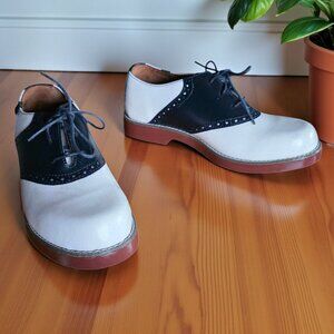 SCHOOL ISSUE (8.5) VARSITY Saddle Oxford Shoe in White and Black Leather Upper